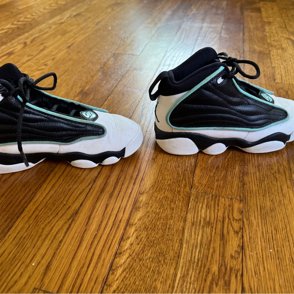 Nike Jordan kids basketball sneakers good used condition.  Lots of life left
